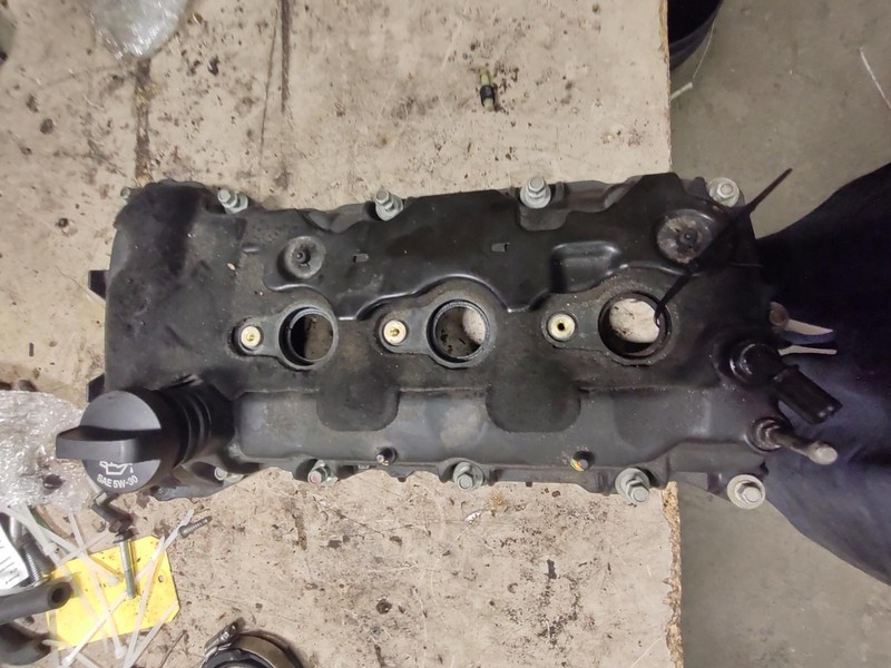 2011 CHEVROLET MALIBU 3.6L left side Valve Cover OEM 11