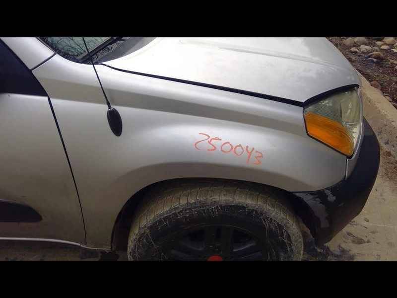01 02 03 04 05 TOYOTA RAV 4 PASSENGER RIGHT FENDER SLV-1D4