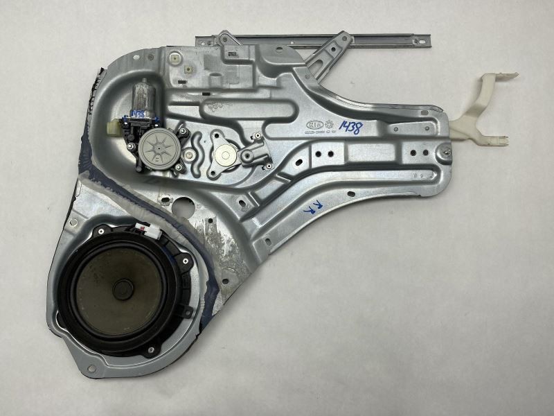 Right Passenger Rear Door Window Regulator Motor Fits 2010-2013 Kia Soul 81942