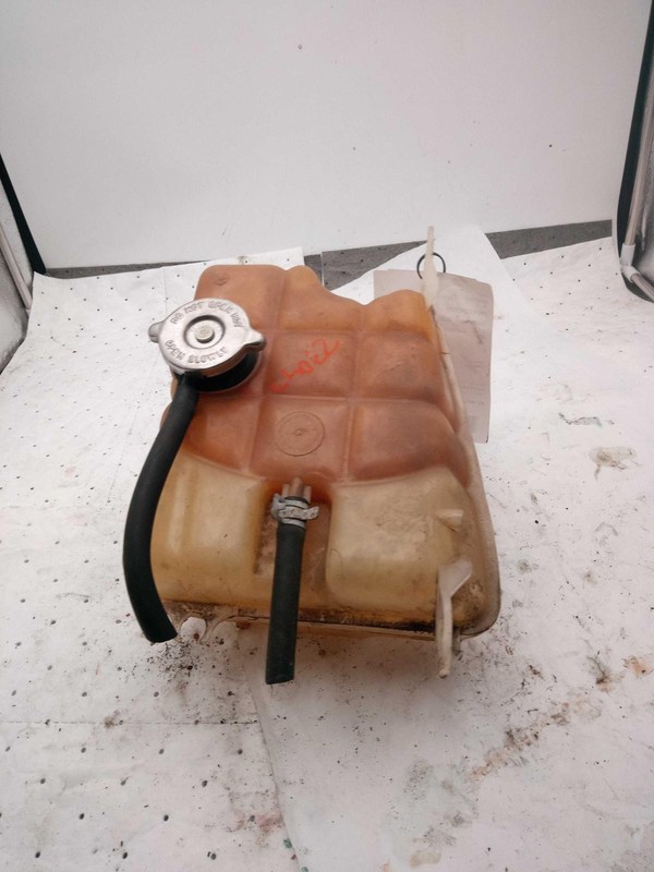 2004 Jeep Liberty 3.7L Engine Coolant Reservoir Gold OEM 52079788AE 52079848AA