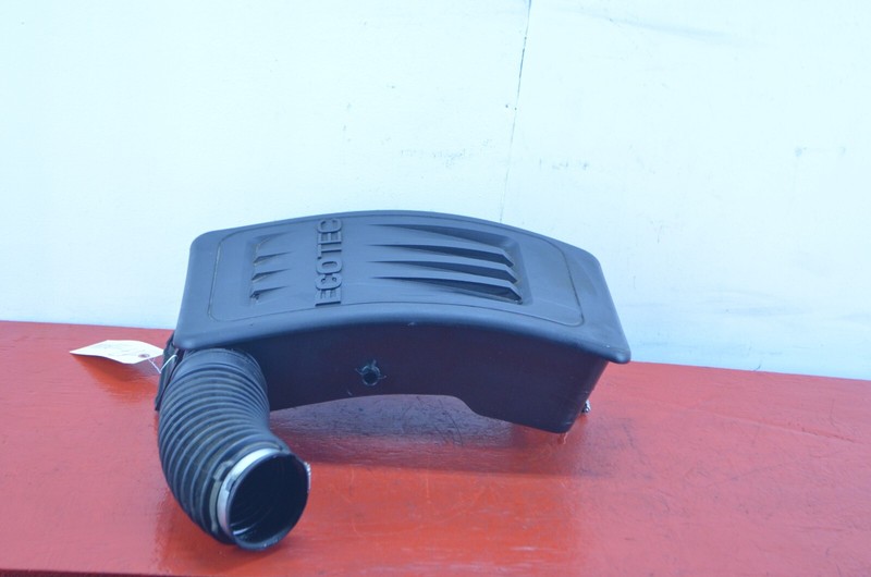 10-17 GMC TERRAIN 2.4L AIR INTAKE DUCT RESONATOR OEM