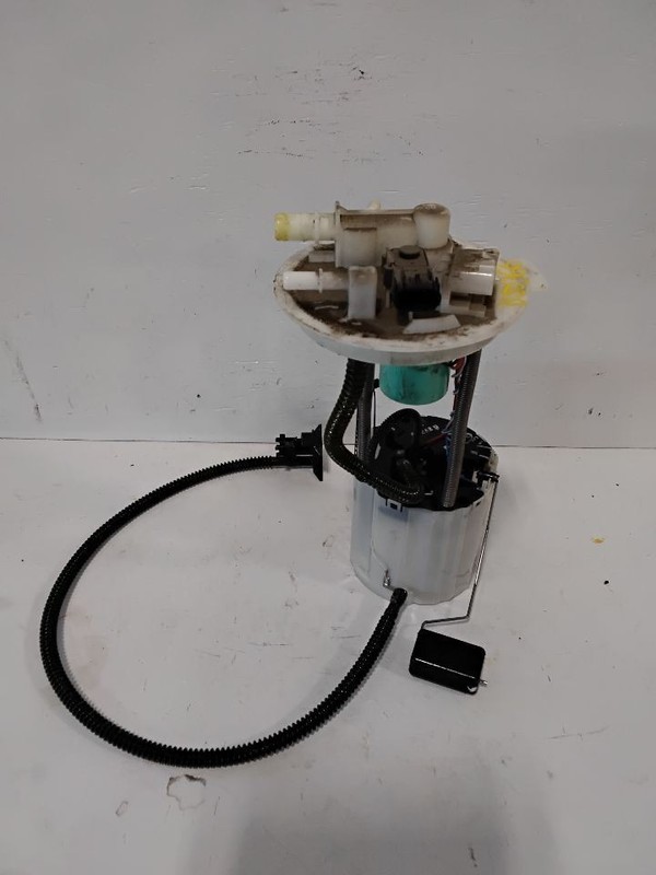 Fuel Pump Assembly Tank Mounted 2.4L Primary Fits 12-17 EQUINOX 3569592