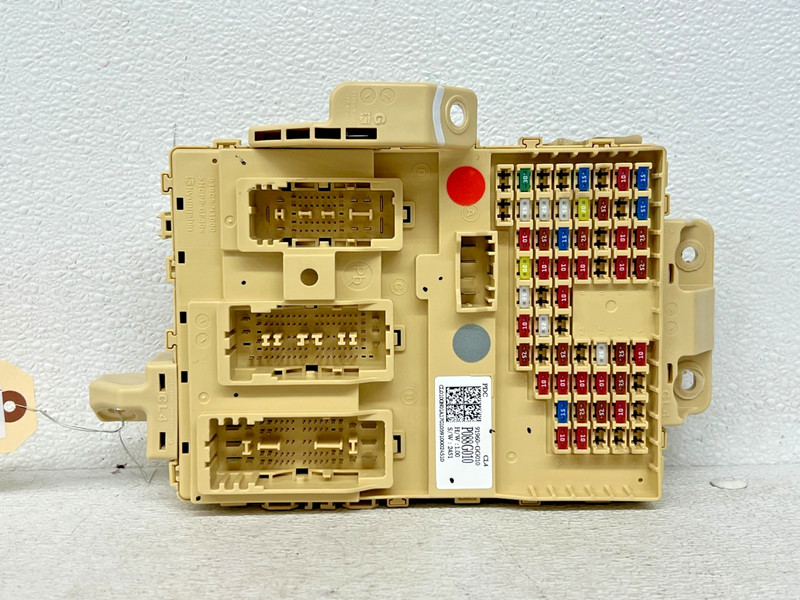 ⭐2025-2026 KIA K4 CABIN FUSE RELAY JUNCTION BOX BLOCK CONTROL MODULE OEM LOT2730