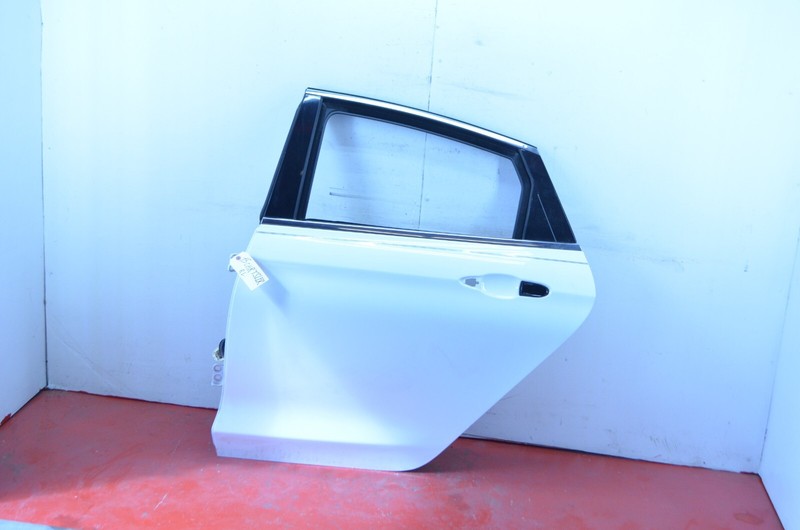 15-17 CHRYSLER 200 REAR LEFT DRIVER SIDE DOOR SHELL PANEL WHITE OEM