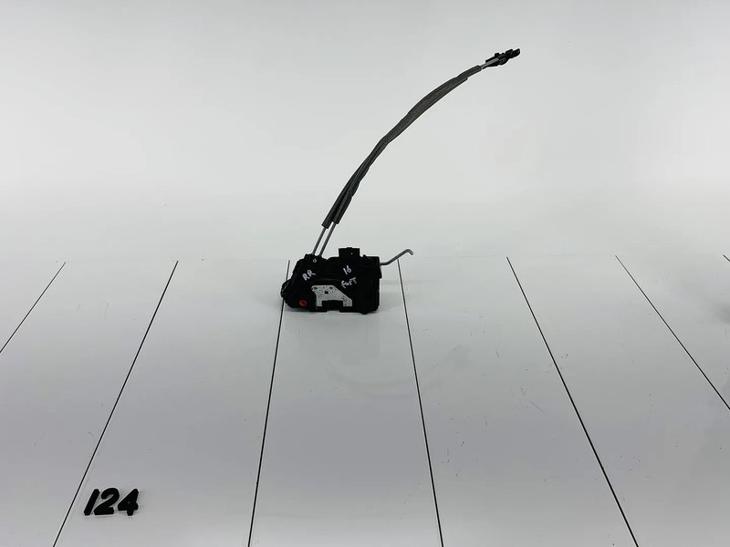 14-18 KIA FORTE REAR RIGHT PASSENGER SIDE DOOR LOCK LATCH ACTUATOR OEM