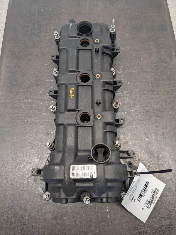 2012-2017 Wrangler JK JKU 3.6L Driver LH Valve Cover 1162755