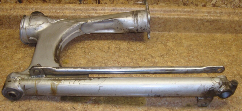 1985 Yamaha XV700 XV 700 Virago Rear Back Swingarm Swing Arm Pivot Swivel 85
