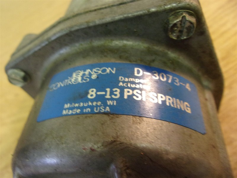 Johnson Controls D-3073-4 Actuator w/ 8-13 PSI Gauge *FREE SHIPPING*