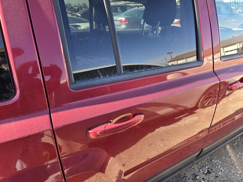 Passenger Rear Side Door Power Window Fits 11-17 PATRIOT 3656844