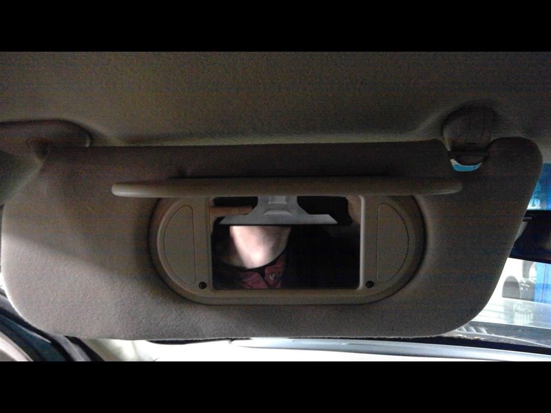 Driver Sun Visor 4 Door With Illumination Fits 01-05 EXPLORER 1705850