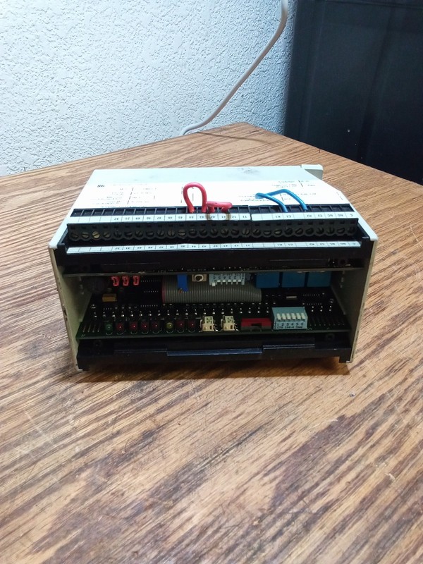 STI 43516-0010 LCC-DN-DC1 Safety Light Curtain Controller