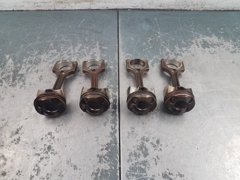 2012 Mini Cooper John Works Coupe N18 1.6LPistons / Connecting Rods #1249 D4