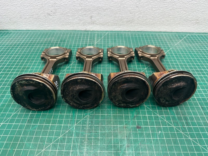 2013-2022 GM LCV 2.5L. engine PISTON WITH CONNECTING ROD OEM