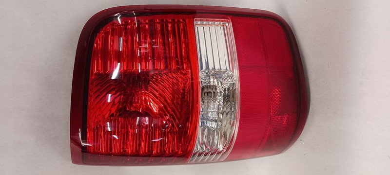 04-'08 FORD F150 Right Passenger Taillight Styleside OEM Grade B Condition!