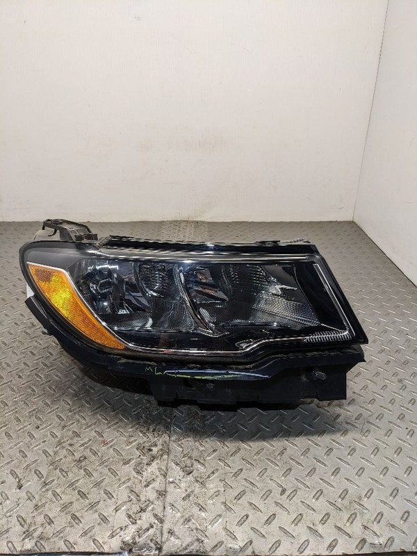 Passenger Right Headlight Quad Halogen Fits 17-21 COMPASS 1154935