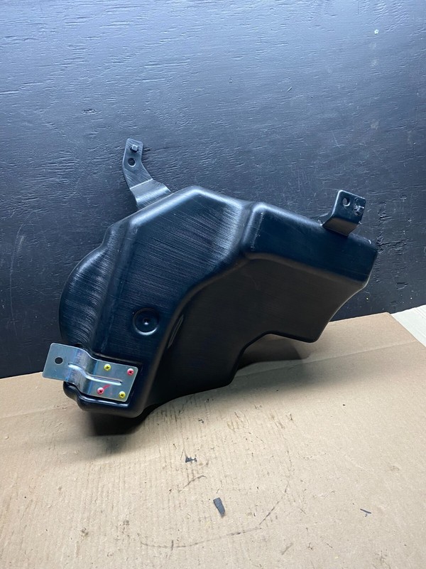 2010 to 2019 Lincoln MKT Subwoofer Speaker W/ Radio Audio Amplifier o6804 DG