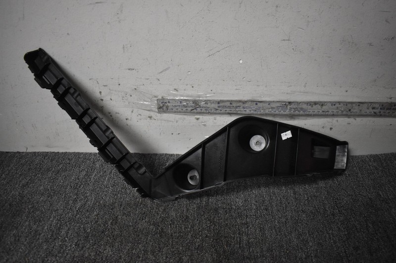 MASERATI RIGHT SIDE BRACKET FACTORY OEM