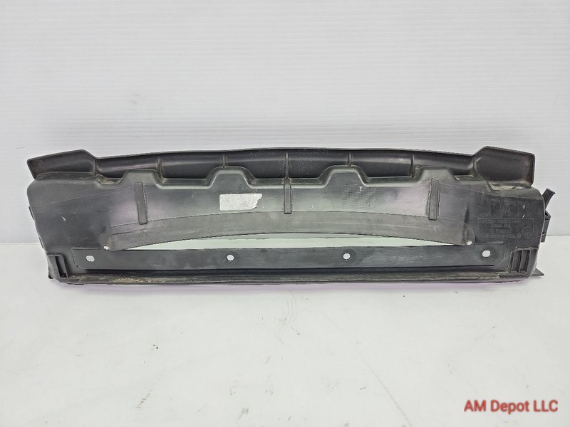 2008 BMW 535i 535xi 528xi 528i E60 Radiator Bottom Air Duct Cover 51747185109