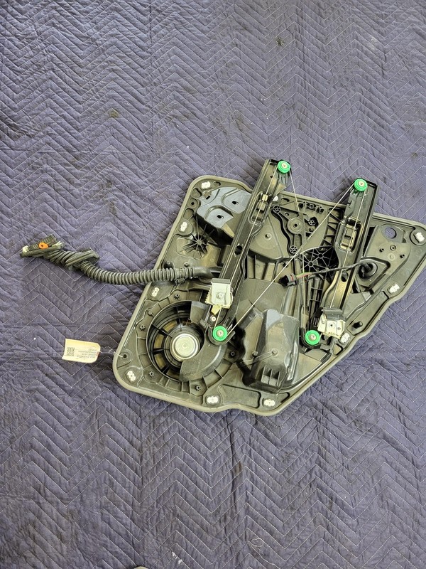 Used Oem Porsche Rear Left Door Window Regulator for 2011-2018 Cayenne 3.6L AWD
