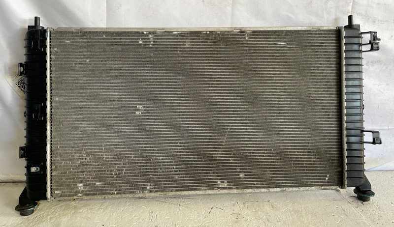 2019 - 2026 CHEVROLET SILVERADO 1500 ENGINE COOLING RADIATOR 5.3L 6.2L # 109427
