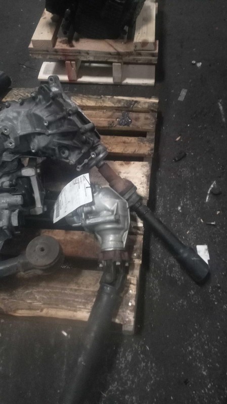 2016 Honda HR-V Transfer Case Assembly OEM 290005T1000 146K Miles Grey