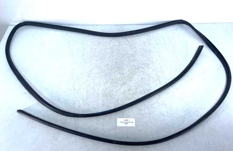 ✅ 11-18 OEM Porsche Cayenne Turbo 958 Sun Roof Sunroof Weatherstrip Seal