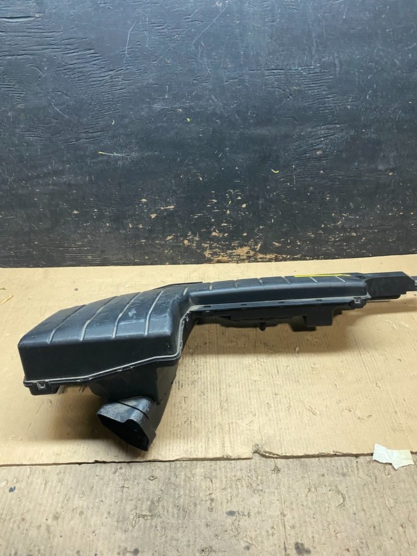 2009 to 2014 Nissan Murano Upper Air Intake Duct x3136 DG
