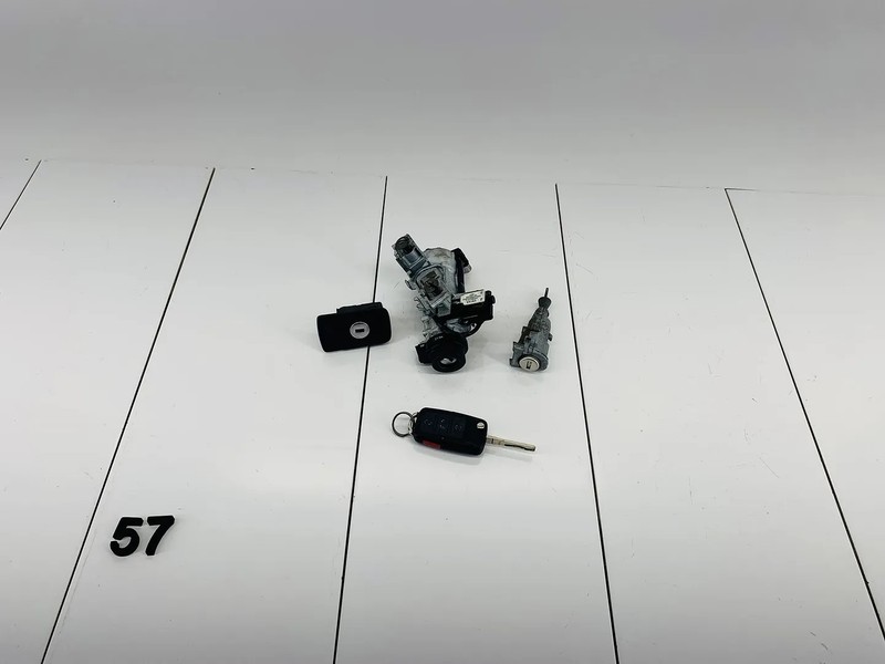 2009 VOLKSWAGEN GTI IGNITION & CENTRAL CYLINDER W/ GLOVE BOX LOCK AND KEY OEM