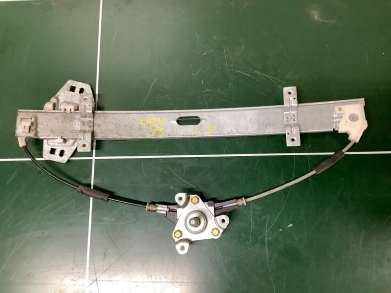 98-02 Accord 4DR Left Front Window Regulator Manual Crank Glass Opener used OEM