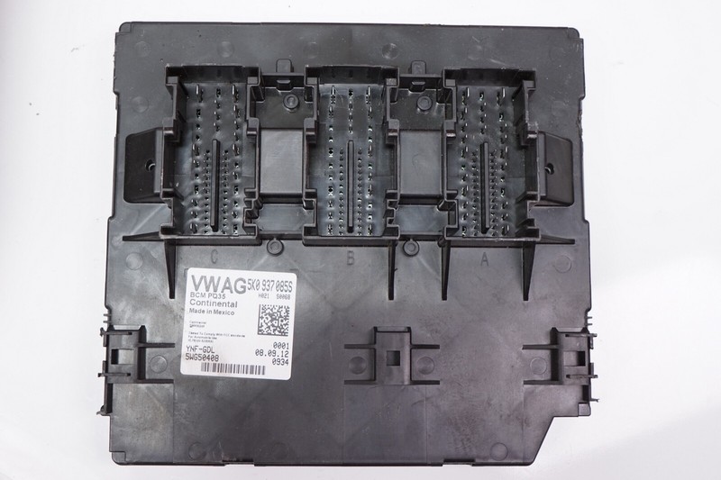 VOLKSWAGEN PASSAT Body Control Module BCM BCU OEM 2012 2013