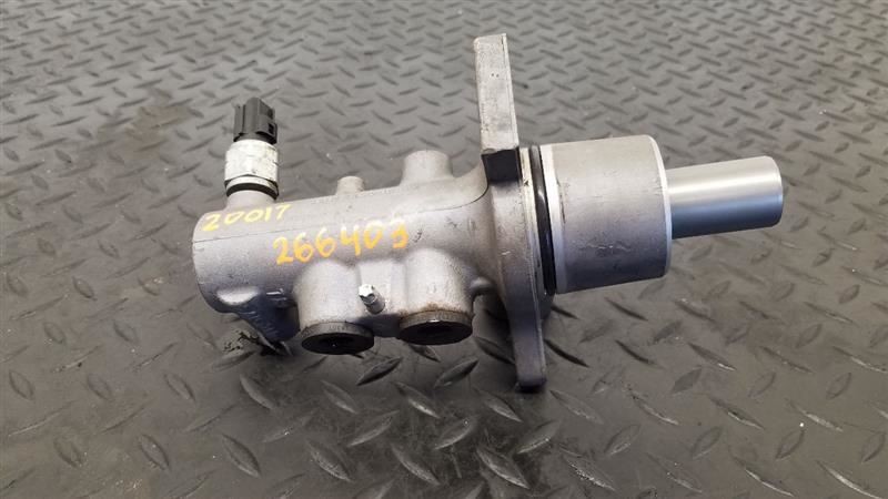 05-07 Ford F250SD F350SD Brake Master Cylinder OEM 6C3Z-2140-BF