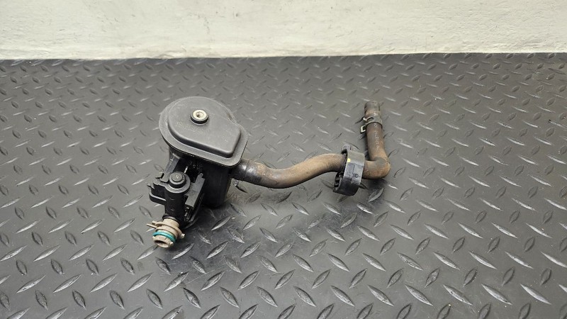 17-20 Hyundai Elantra Vapor Canister Vent Valve W/ Filter OEM 31430-F3500