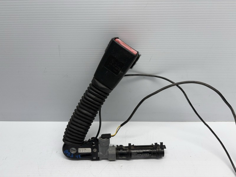 ✅ 07-13 OEM BMW E93 328 335 M3 Front Passenger Side Seat Belt Buckle Tensioner