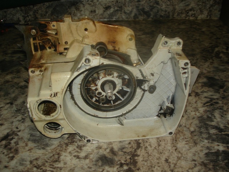 Sithl 028av super crank case chainsaw part only 028 avbin 461