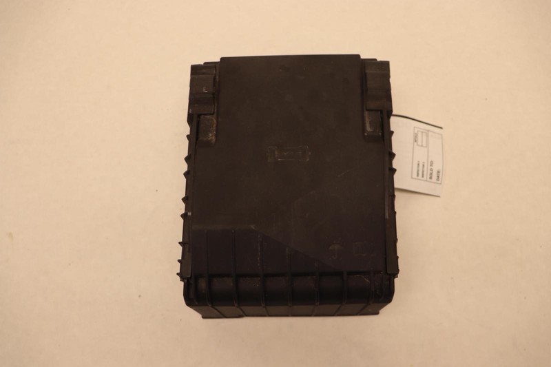 2012-2018 VOLKSWAGEN VW TIGUAN ENGINE COMPARTMENT FUSE BOX BLOCK OEM