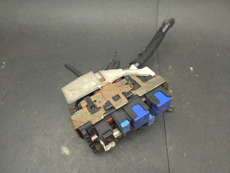 Cabin Fuse Relay Junction Box 2025 Nissan Kicks 24350-7LA0A 2026 X