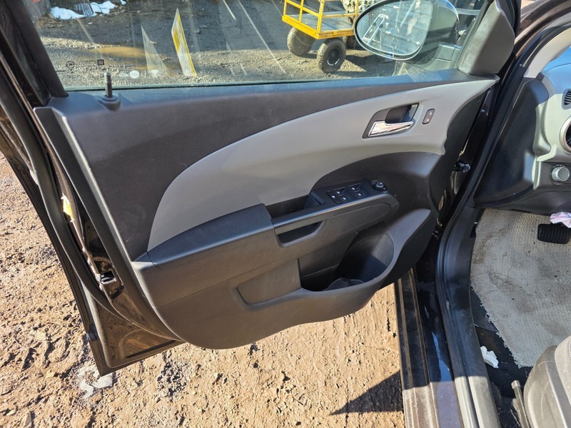2012–2016 Chevy Sonic Driver Left Front Door Trim Panel – RH Interior Power