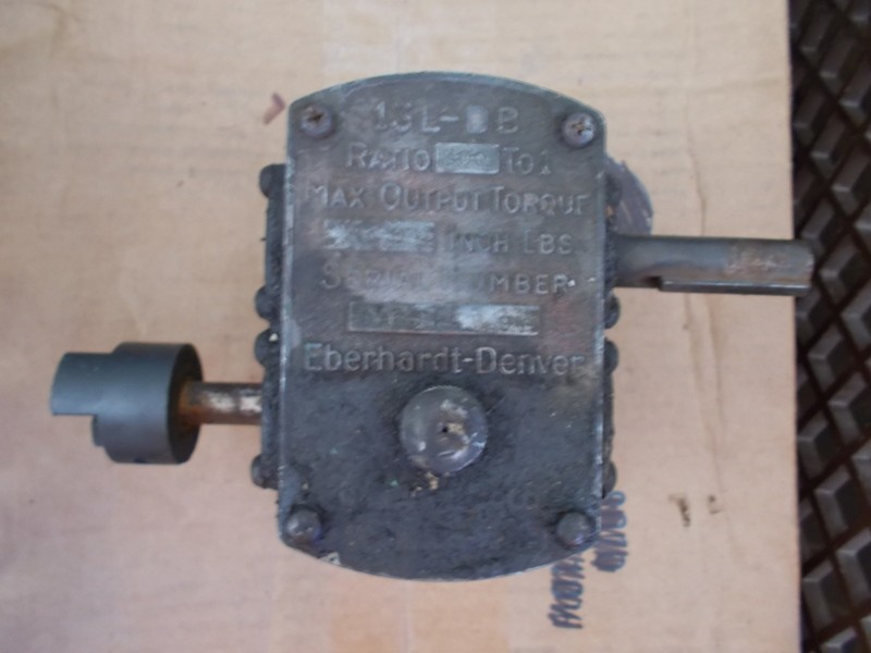 Boston Gear UR137-4H5 Reducer w/ Browning 40B18 *FREE SHIPPING*