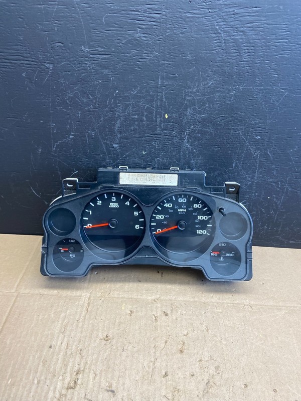 2007 to 2014 Chevrolet Silverado Sierra Cluster Gauge Speedometer ECM AB9842 DG