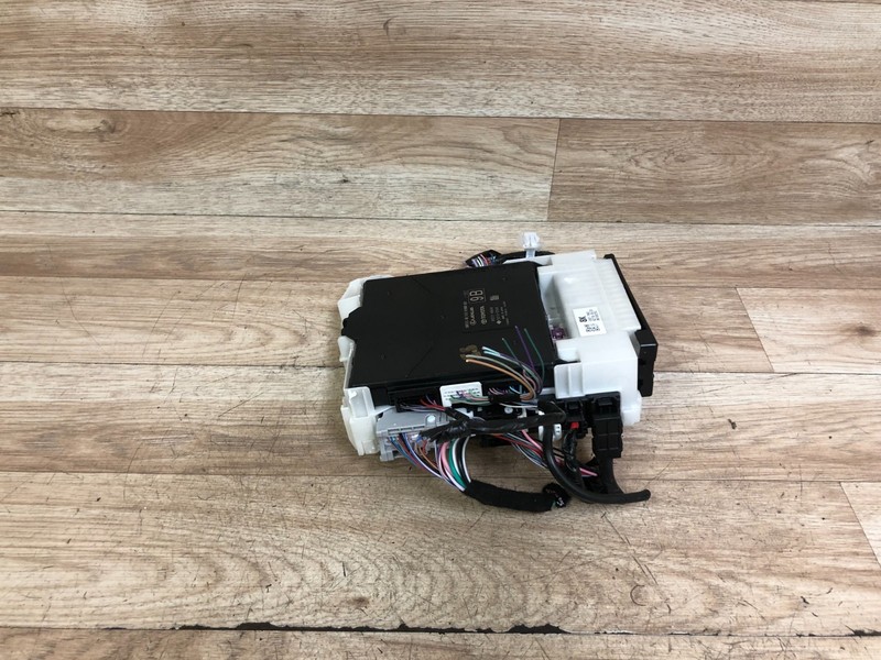LEXUS OEM RX350 RX350H MULTIPLEX NETWORK BODY CONTROL MODULE COMPUTER 23-26