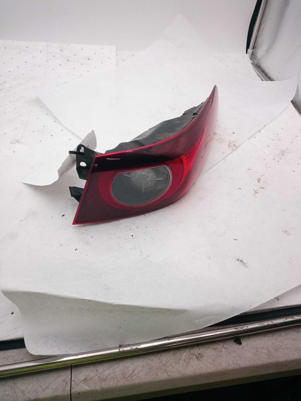 2022 MAZDA 3 Right Blue Tail Light Assembly OEM Used 126K Miles NJ25-27709