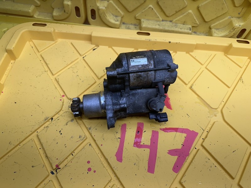 2001 TOYOTA RAV 4Original used STARTER 28100-03100 OEM
