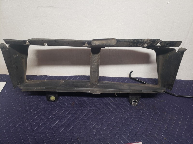 2012 - 2014 FORD FOCUS 2.0L RADIATOR LOWER AIR BAFFLE DEFLECTOR OEM CM51-8314-AC