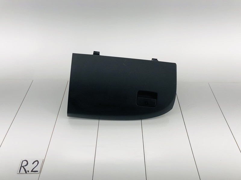 07-13 MITSUBISHI OUTLANDER RIGHT PASSENGER SIDE DASHBOARD GLOVE BOX DOOR OEM