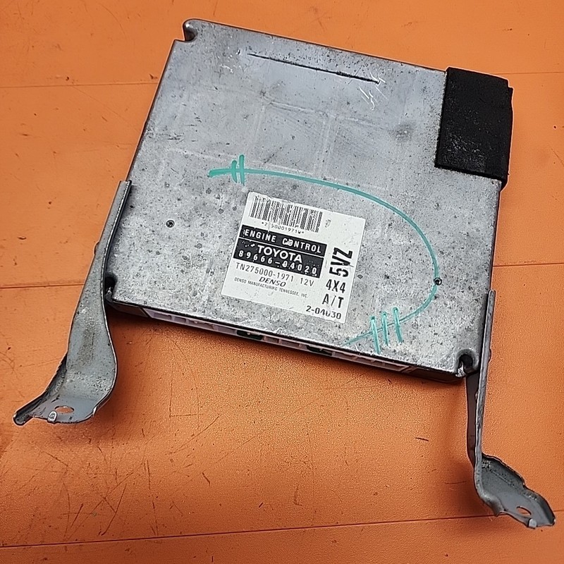 2002 TOYOTA TACOMA 3.4L 4x4 A/T ECU ECM PCM ENGINE CONTROL MODULE || 89666-04020
