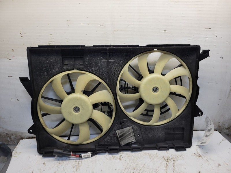 Radiator Fan Motor Assembly Dual Fan Fits 14-19 CHEROKEE 1569688