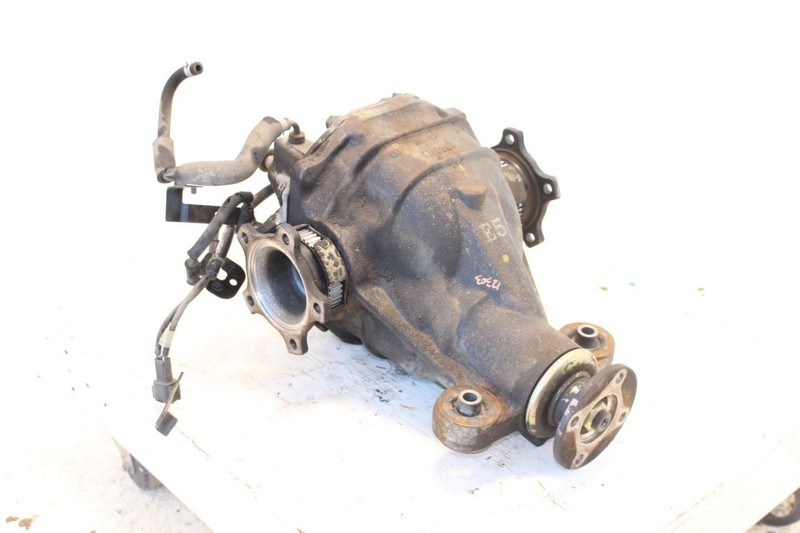 92-96 Nissan 300ZX 2+0 Non Turbo Rear Differential Carrier Assembly 3831143M00