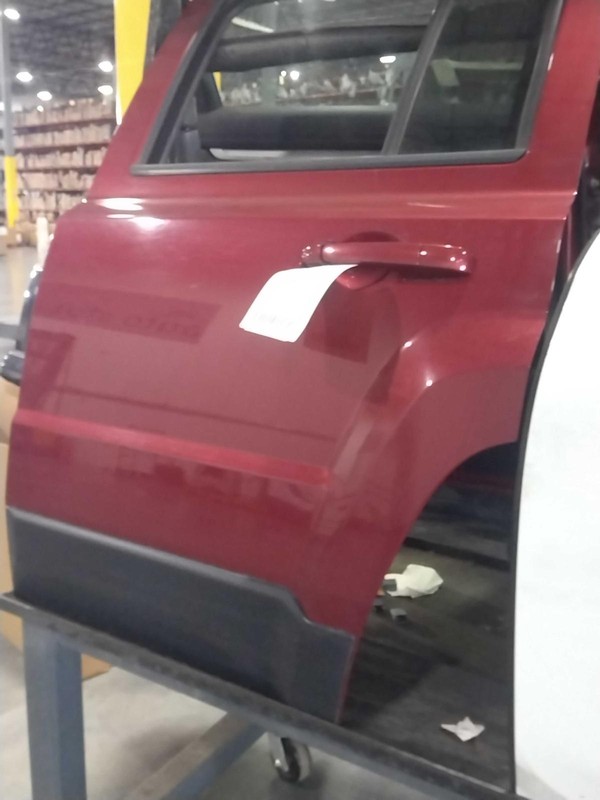 2015 Jeep Patriot Left Rear Door Red - Good Condition, 113K Miles
