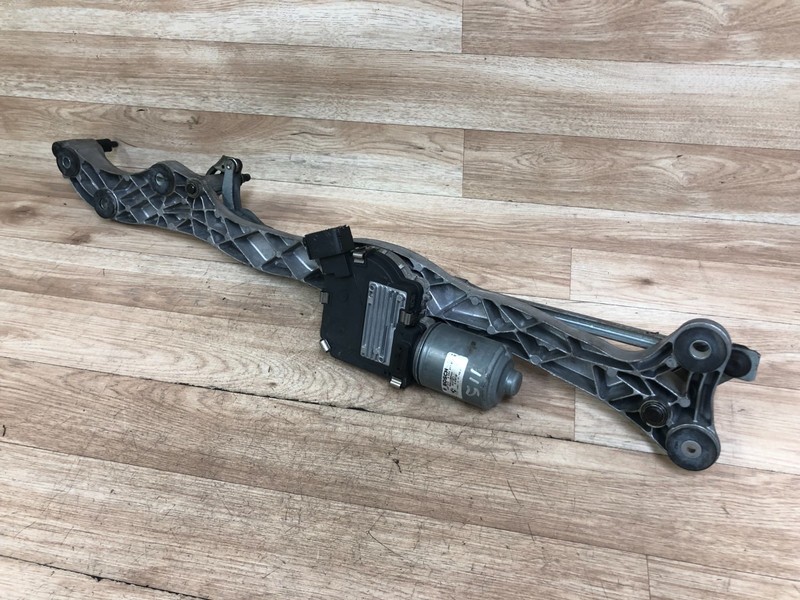 BMW E65 E66 745 750 760 OEM FRONT WINDSHIELD WIPER WITH MOTOR 2002-2008 2