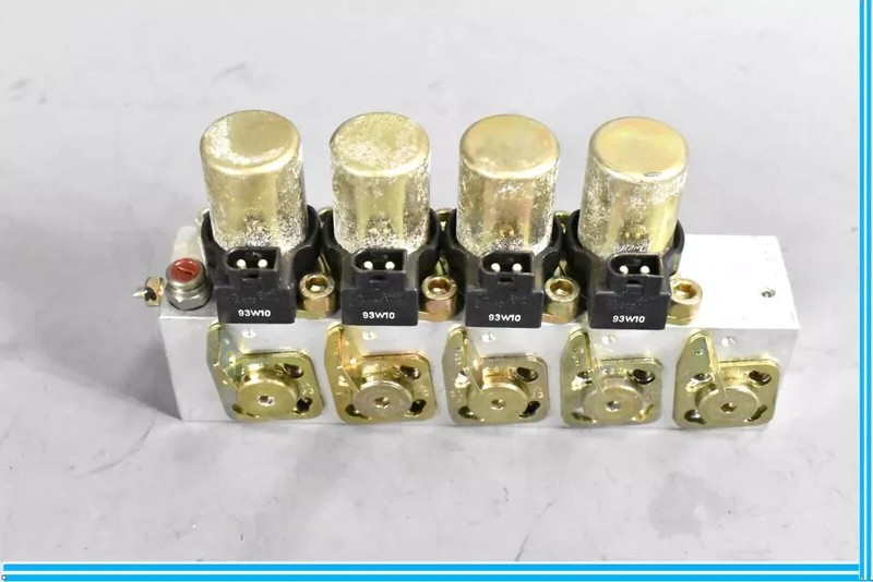 90-02 Mercedes R129 300SL SL500 Left Side Top Hydraulic Valve Block Solenoid OEM